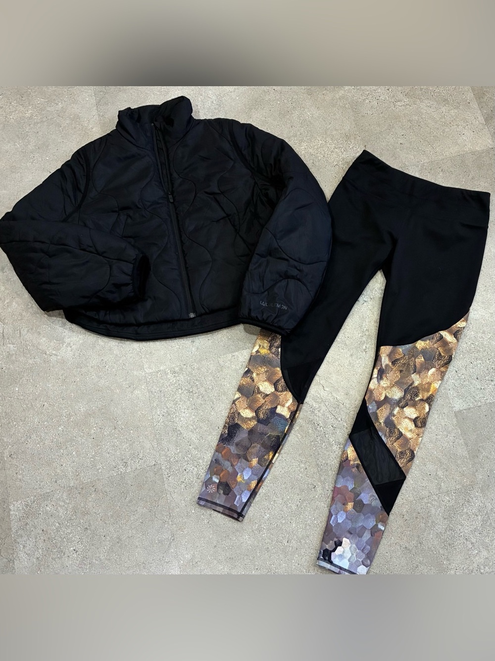 Womens LULULEMON/ATHLETA Quilted Puffer Jacket & Leggings, sz 6